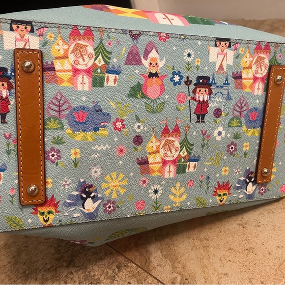 Disney Dooney & Bourke It’s A Small World XLg Leather Tote - Picture 7 of 10